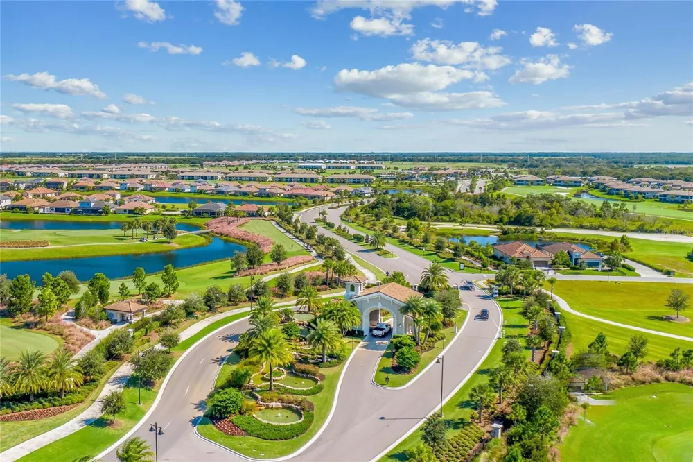 18114 GAWTHROP DRIVE #204 Bradenton, FL 34211
