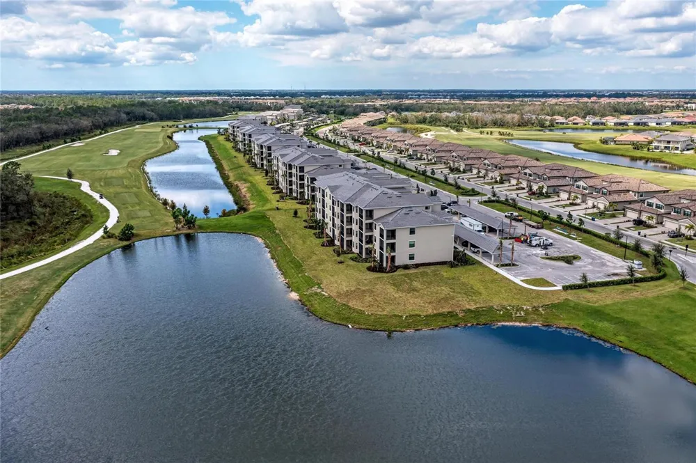 18114 GAWTHROP DRIVE #204 Bradenton, FL 34211