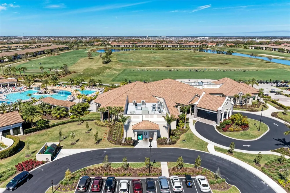 18114 GAWTHROP DRIVE #204 Bradenton, FL 34211