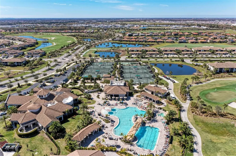 18114 GAWTHROP DRIVE #204 Bradenton, FL 34211