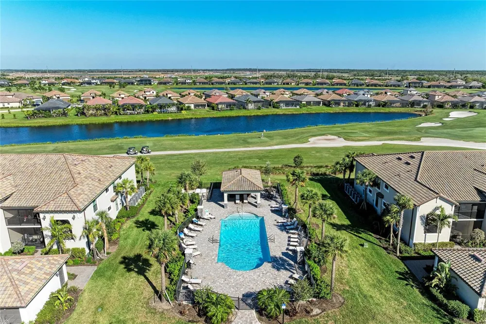 18114 GAWTHROP DRIVE #204 Bradenton, FL 34211