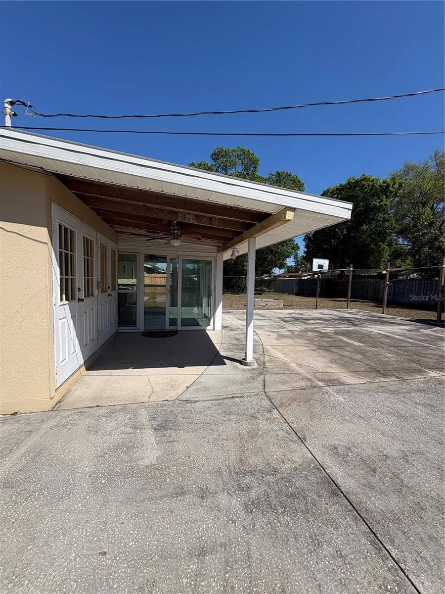218 LEWIS BOULEVARD SE St Petersburg, FL 33705