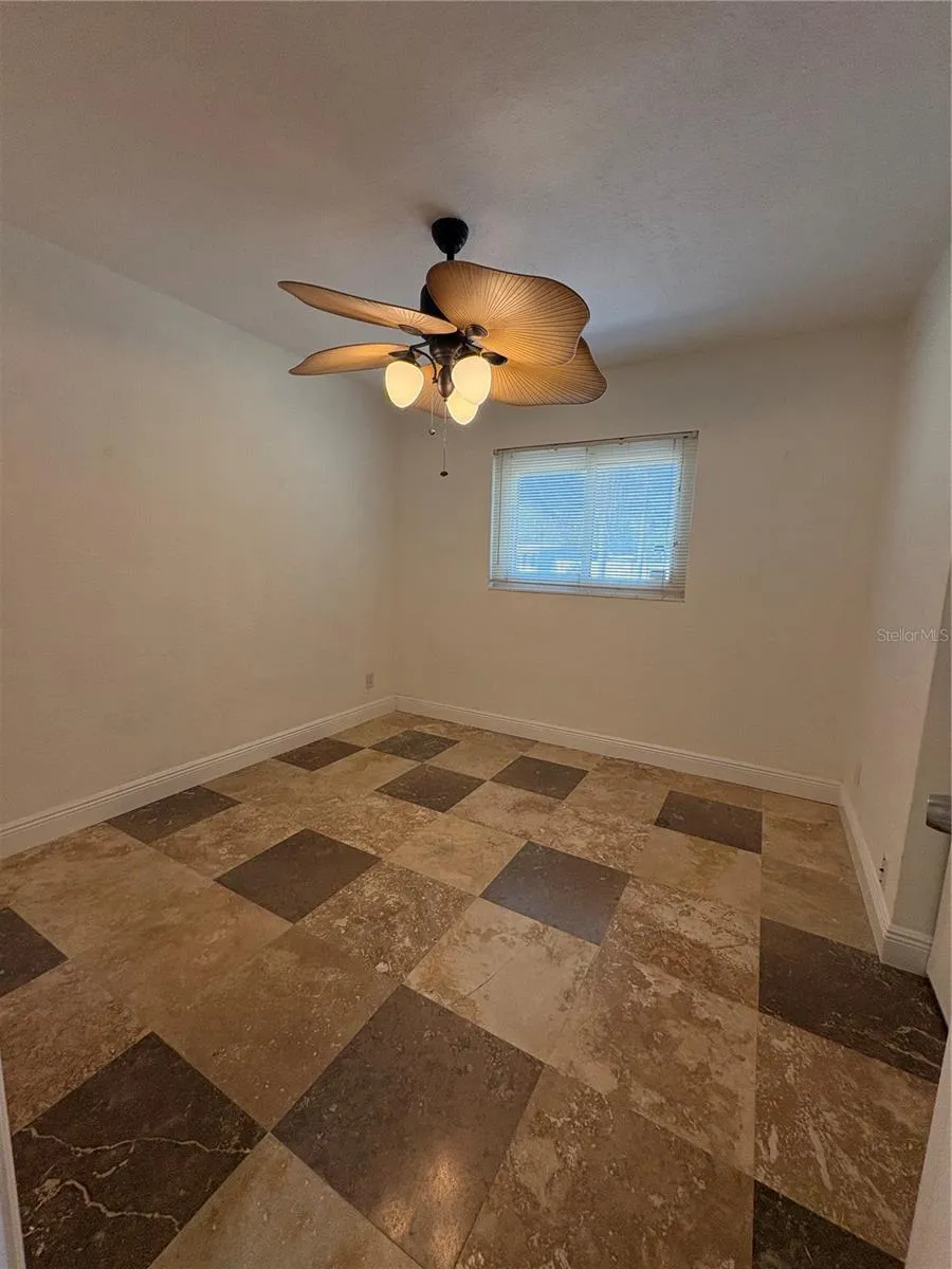 218 LEWIS BOULEVARD SE St Petersburg, FL 33705