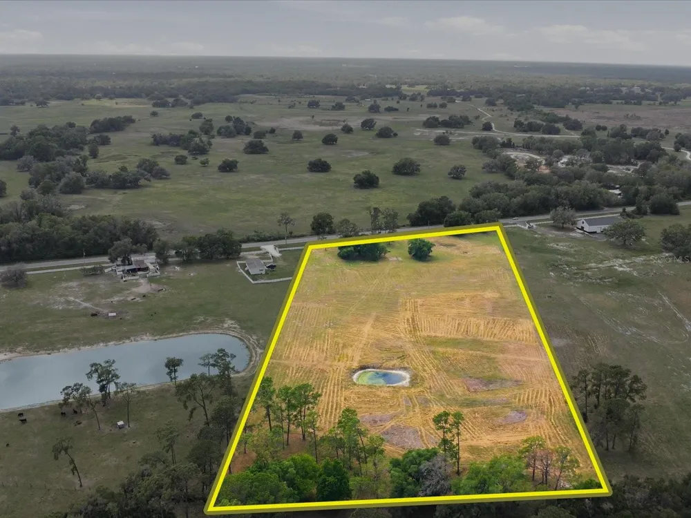 COUNTY ROAD 469 Center Hill, FL 33514