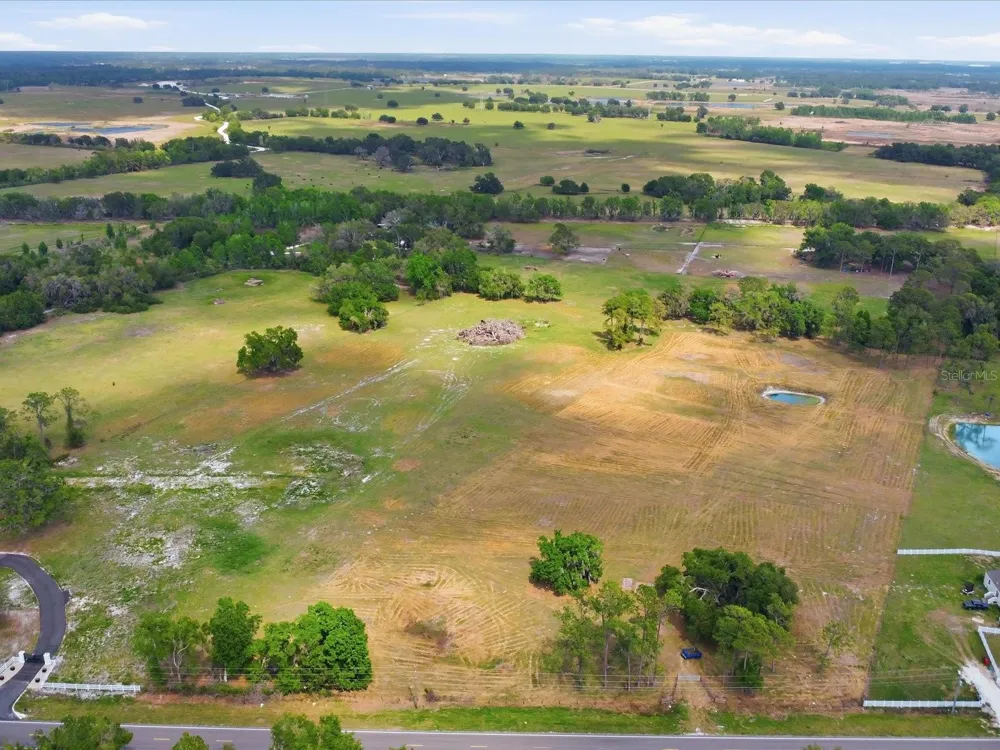 COUNTY ROAD 469 Center Hill, FL 33514