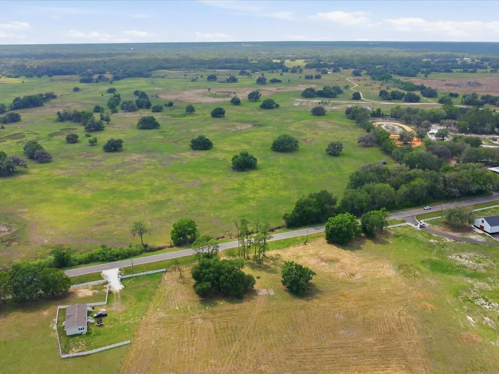 COUNTY ROAD 469 Center Hill, FL 33514