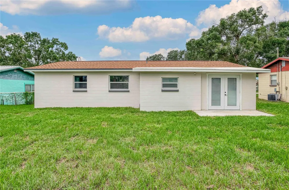717 W WINIFRED STREET Avon Park, FL 33825
