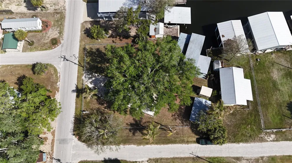 249 SE 228 STREET Suwannee, FL 32692
