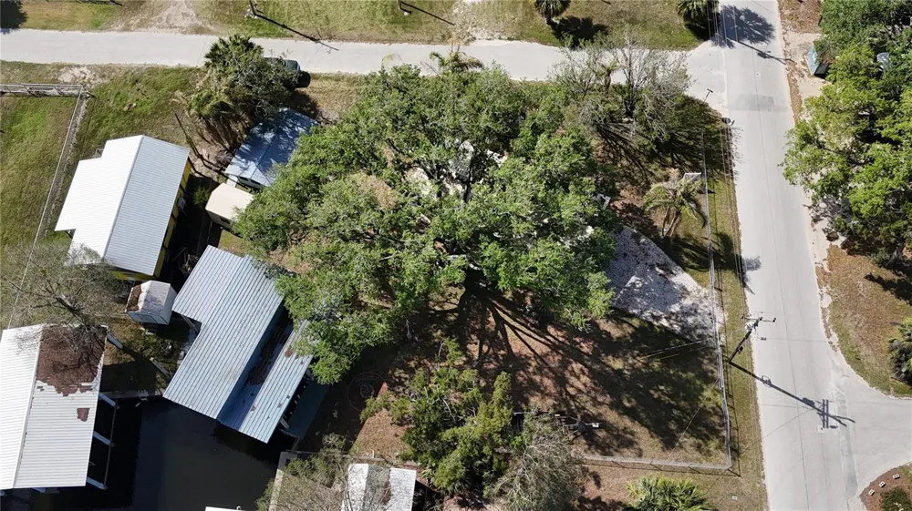 249 SE 228 STREET Suwannee, FL 32692