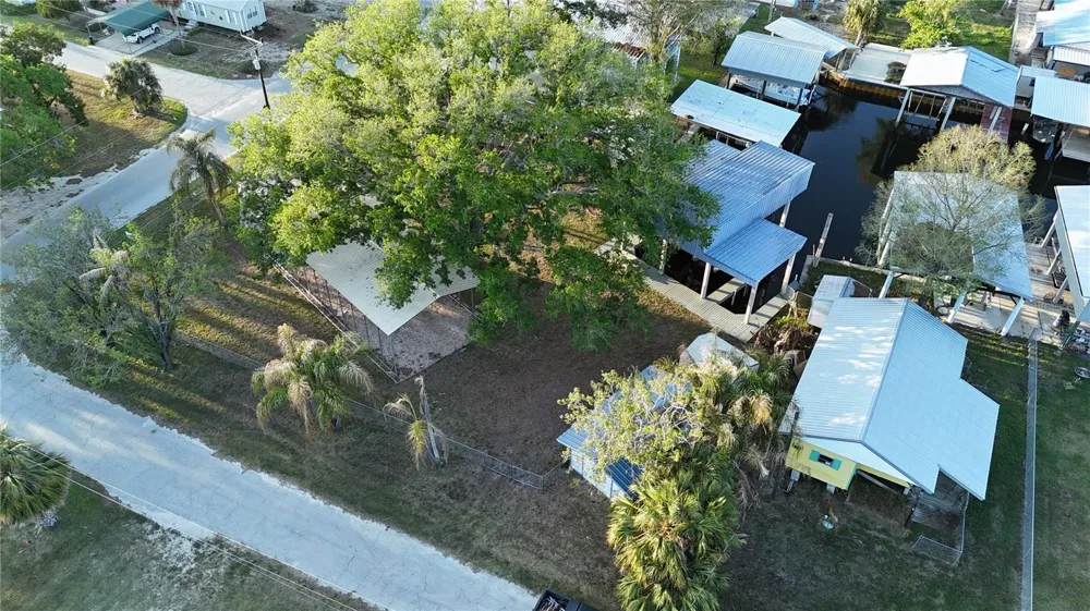 249 SE 228 STREET Suwannee, FL 32692