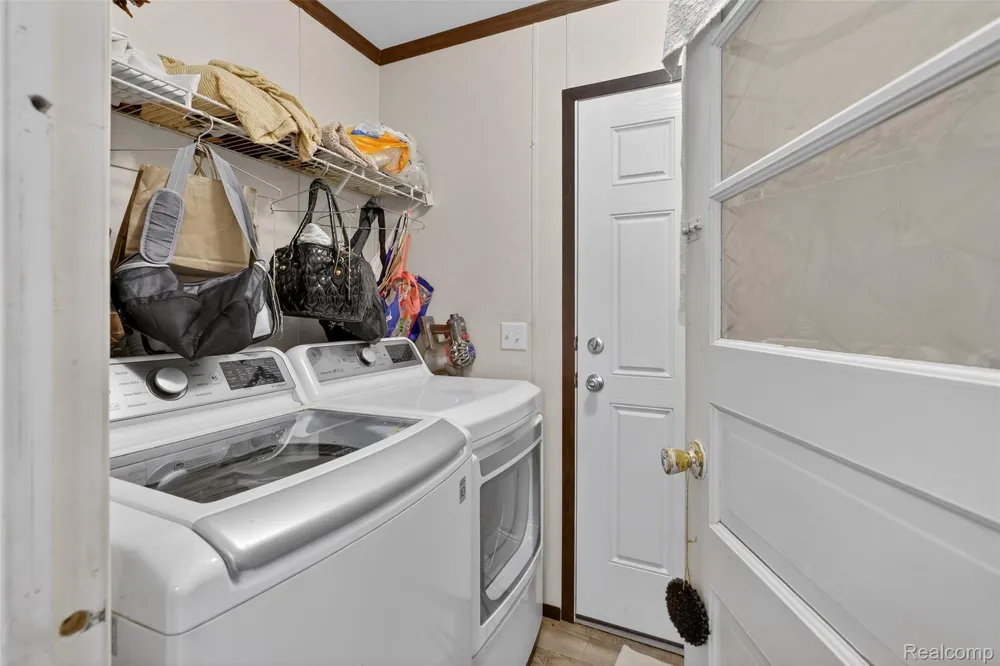 4567 Ashwood Kochville Township, MI 48603