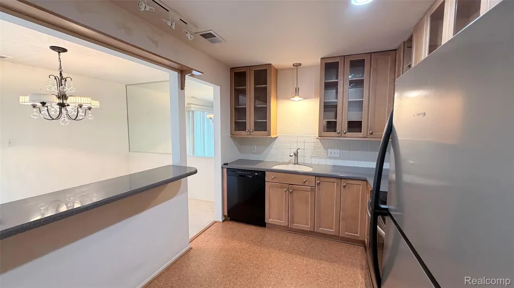 24219 Evergreen Road #39 Southfield City, MI 48075