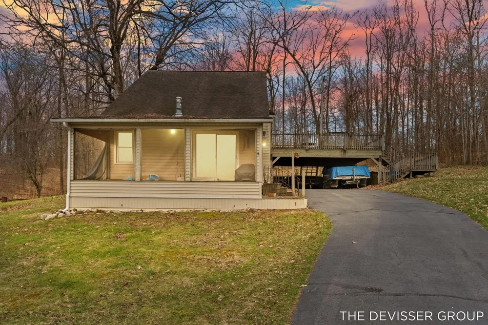 3136 Baseline Road Trowbridge Township, MI 49055