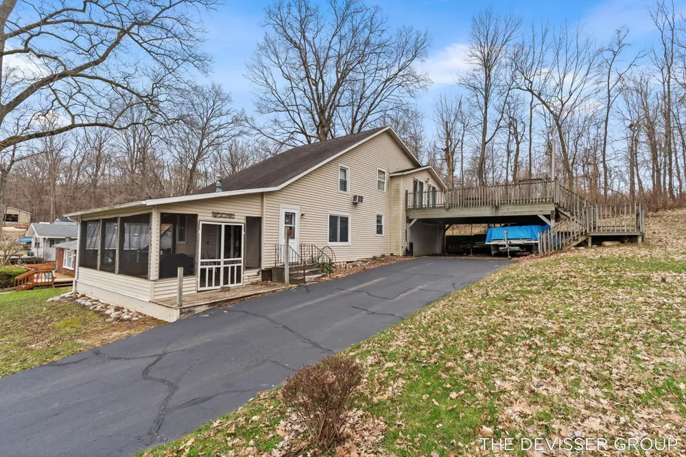 3136 Baseline Road Trowbridge Township, MI 49055
