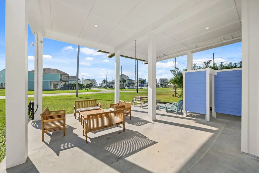 25011 San Simeon Court Galveston, TX 77554