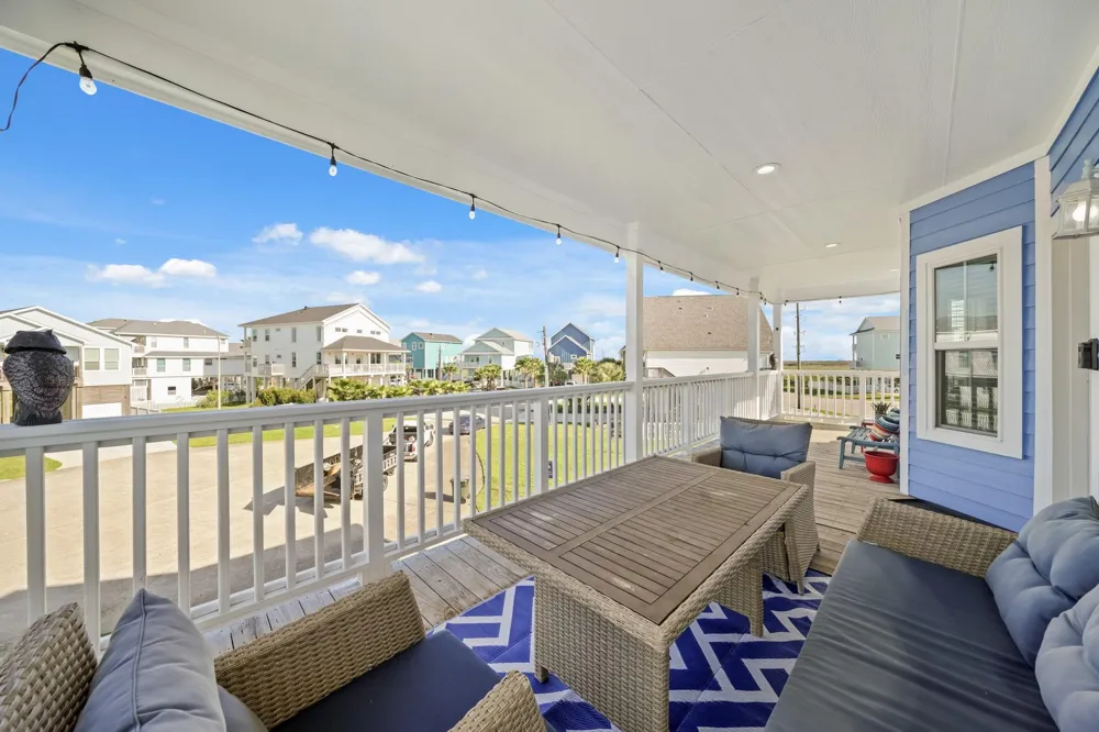 25011 San Simeon Court Galveston, TX 77554