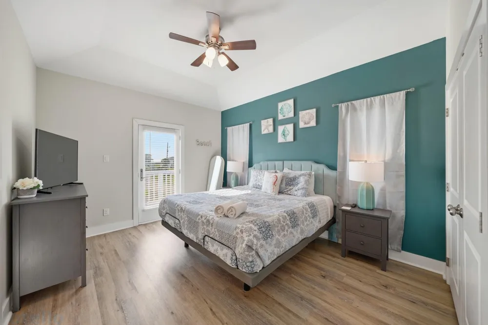 25011 San Simeon Court Galveston, TX 77554