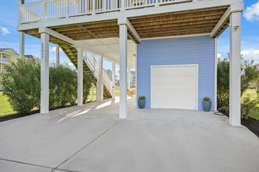 25011 San Simeon Court Galveston, TX 77554