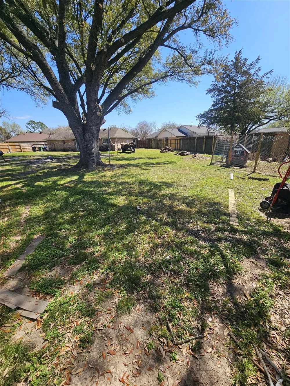 7422 Yellow Pine Drive Houston, TX 77040