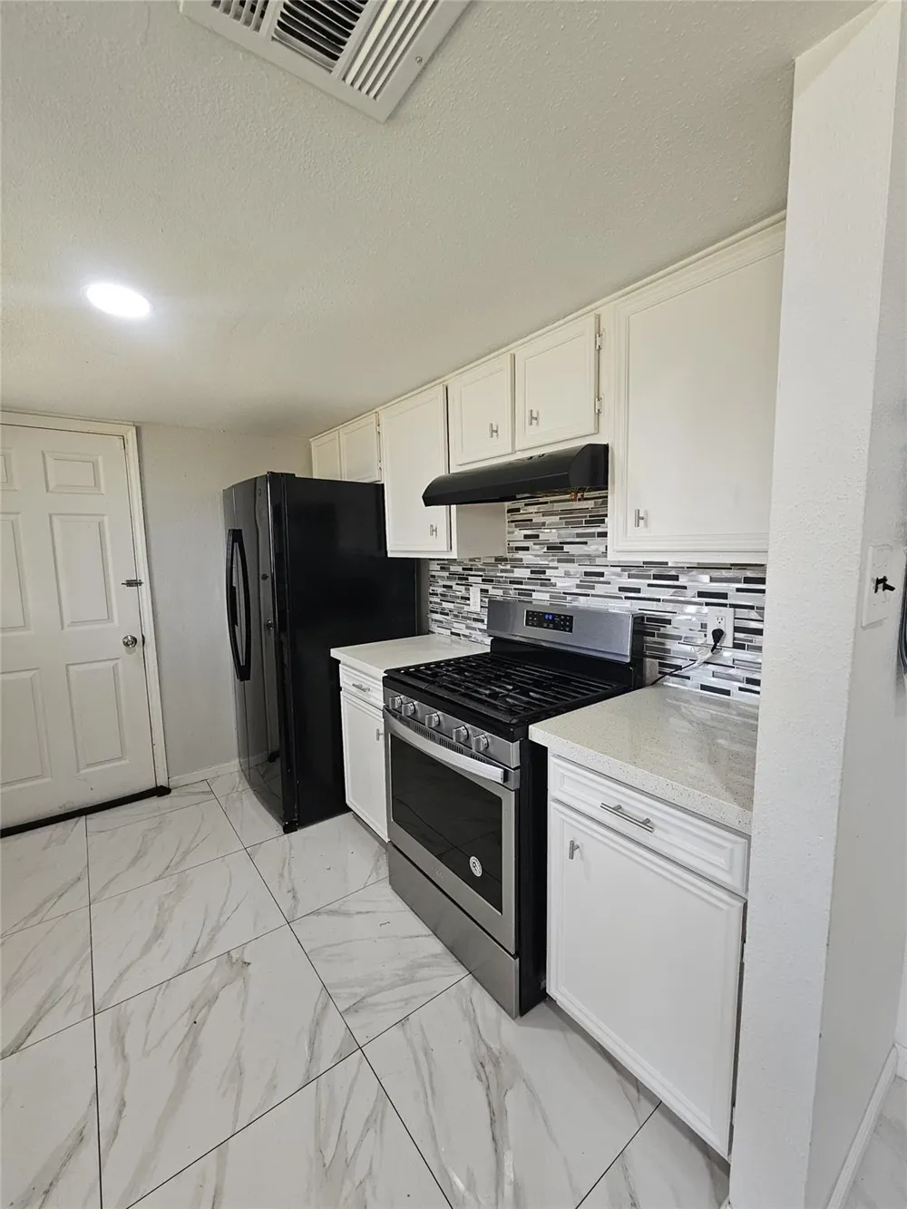 7422 Yellow Pine Drive Houston, TX 77040
