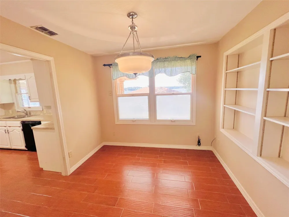 204 Primrose Lane Hemphill, TX 75948