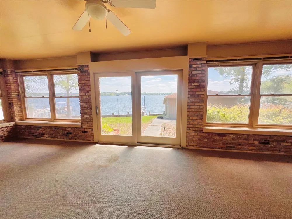 204 Primrose Lane Hemphill, TX 75948