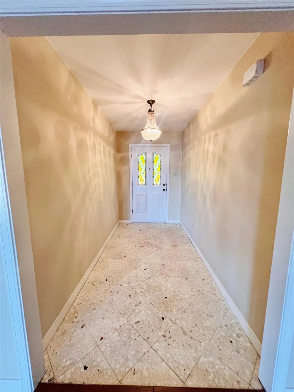 204 Primrose Lane Hemphill, TX 75948