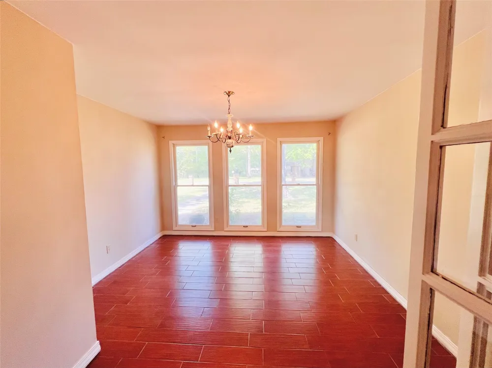 204 Primrose Lane Hemphill, TX 75948