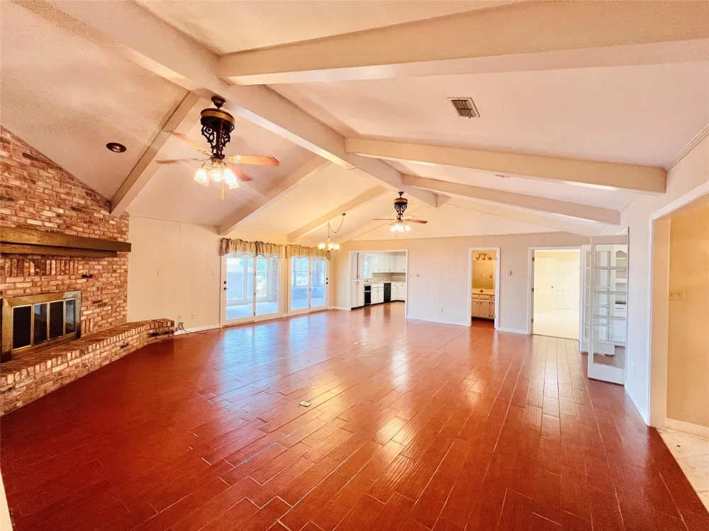 204 Primrose Lane Hemphill, TX 75948