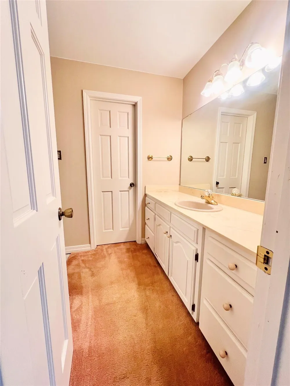 204 Primrose Lane Hemphill, TX 75948