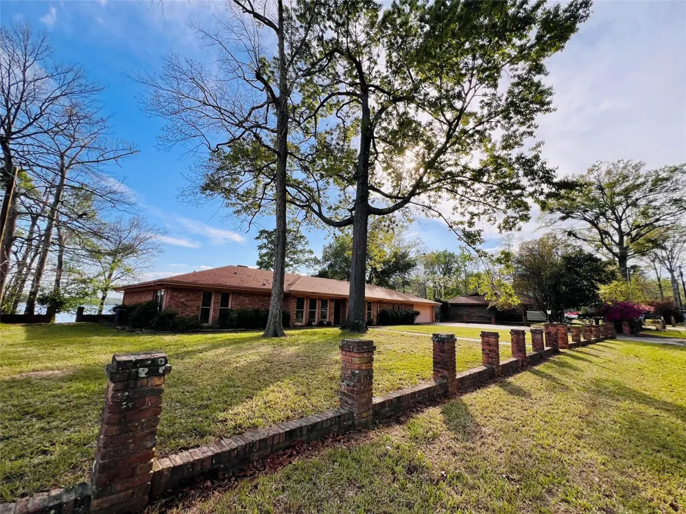 204 Primrose Lane Hemphill, TX 75948