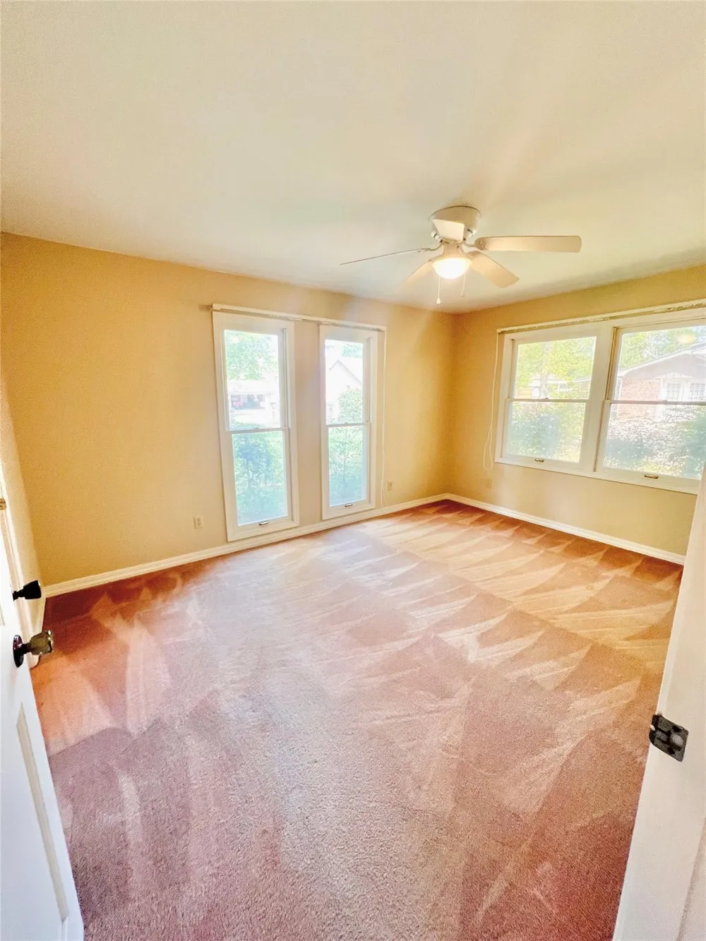204 Primrose Lane Hemphill, TX 75948