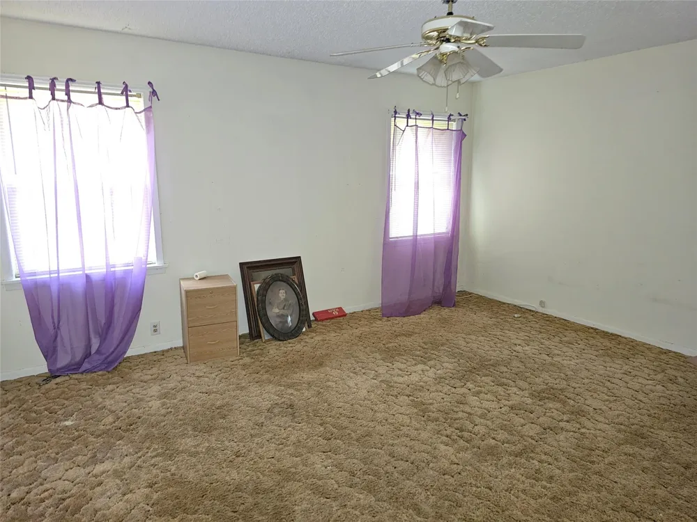 216 Westwood Road Palestine, TX 75803