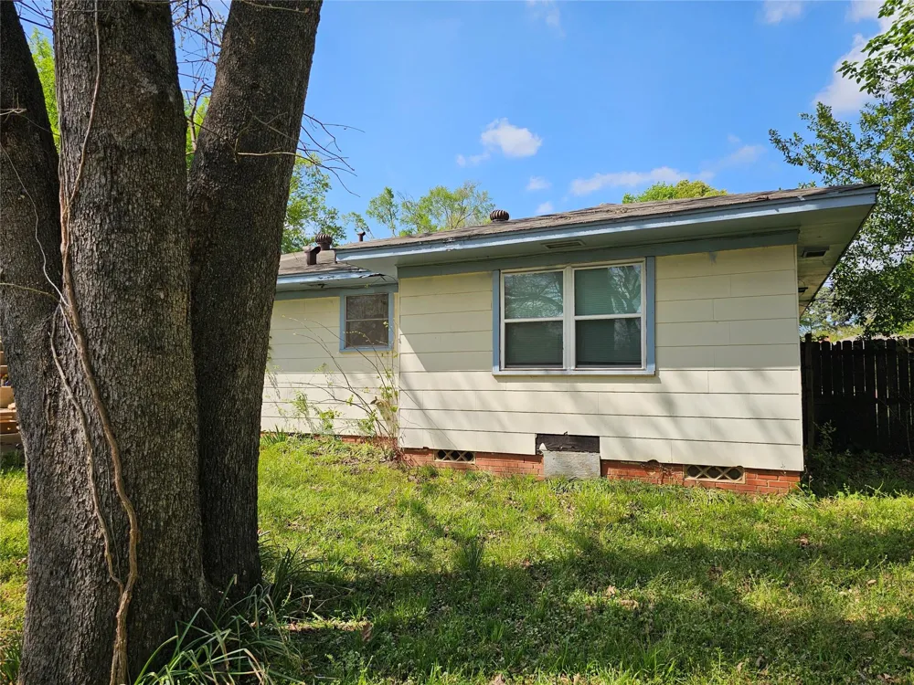 216 Westwood Road Palestine, TX 75803