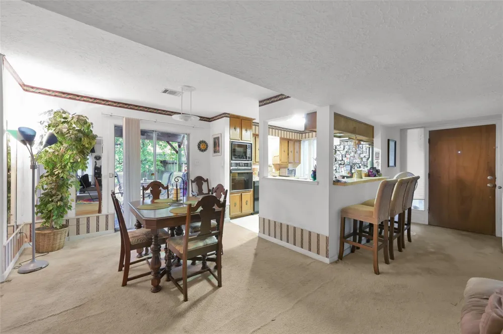 423 Paradise Lane Montgomery, TX 77356