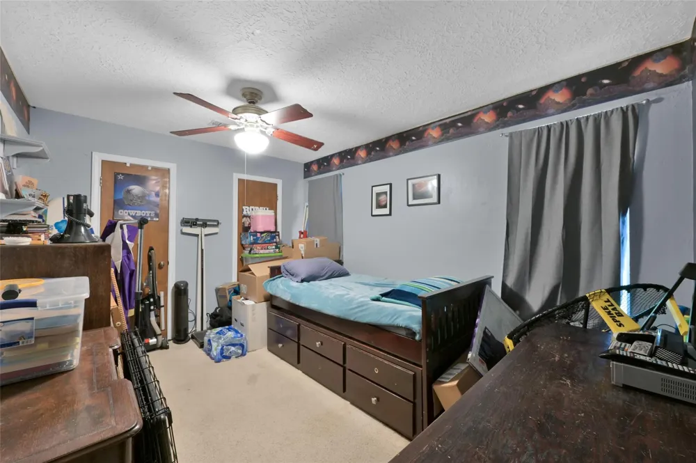 423 Paradise Lane Montgomery, TX 77356