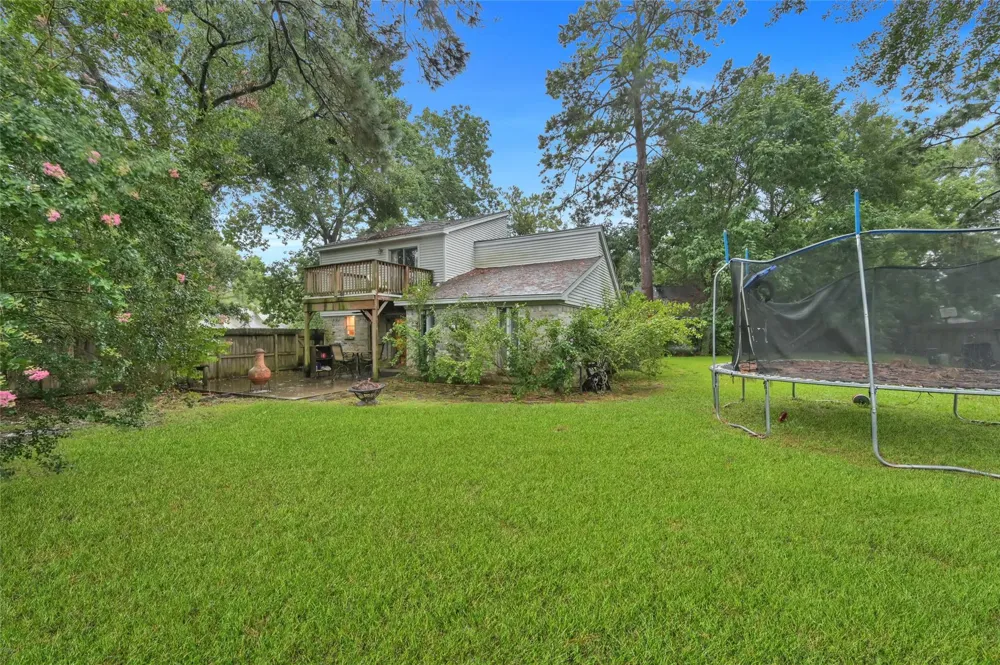 423 Paradise Lane Montgomery, TX 77356