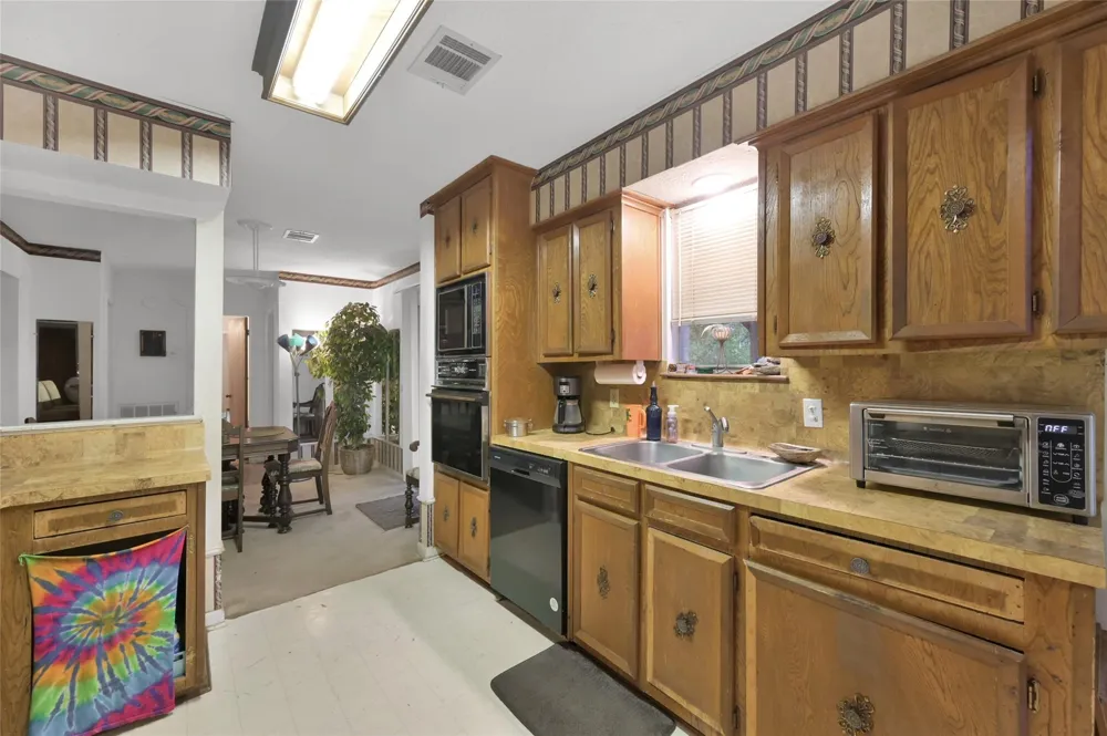423 Paradise Lane Montgomery, TX 77356