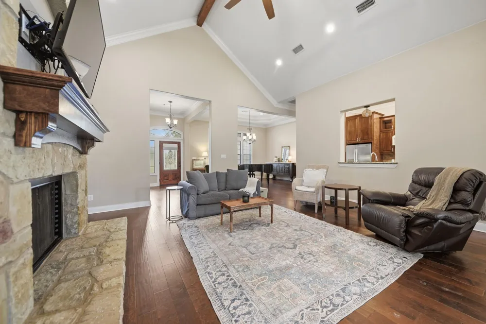 2245 Strangmeier Road Brenham, TX 77833