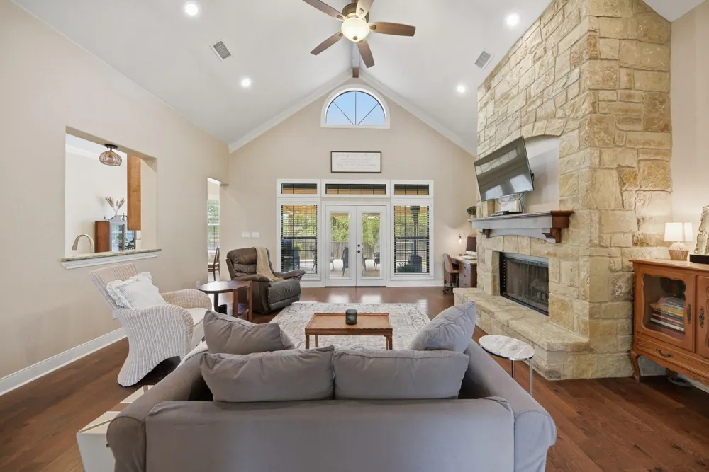 2245 Strangmeier Road Brenham, TX 77833