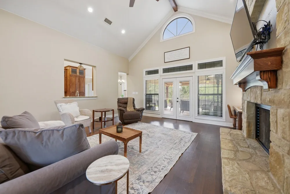 2245 Strangmeier Road Brenham, TX 77833