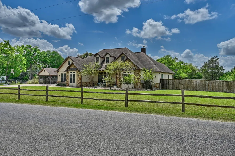 2245 Strangmeier Road Brenham, TX 77833
