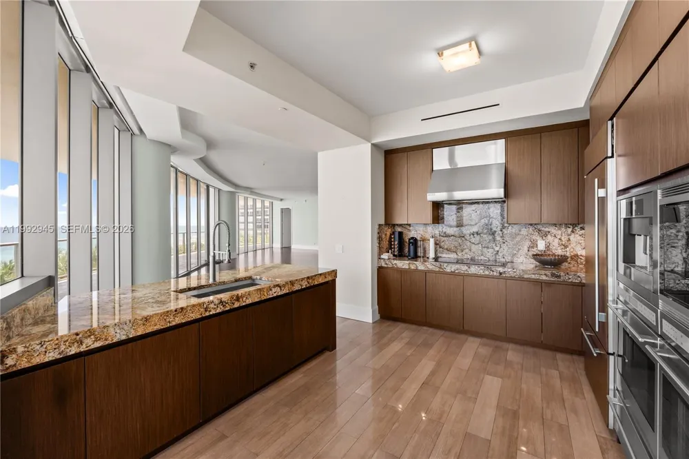 9703 Collins Ave #600 Bal Harbour, FL 33154