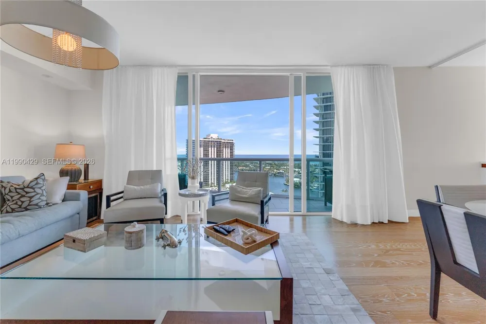 19400 Turnberry Way #2011 Aventura, FL 33180