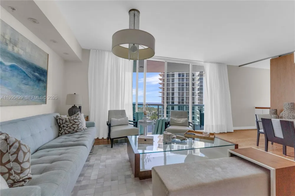 19400 Turnberry Way #2011 Aventura, FL 33180