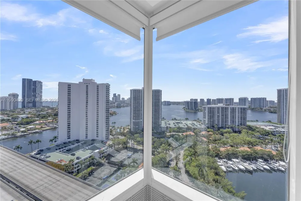 19400 Turnberry Way #2011 Aventura, FL 33180