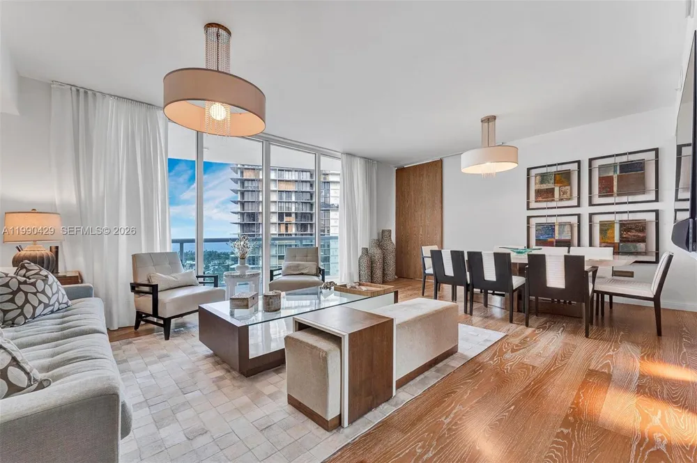 19400 Turnberry Way #2011 Aventura, FL 33180