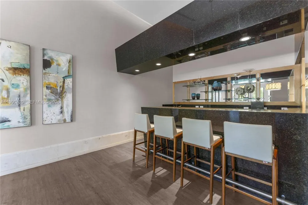 19400 Turnberry Way #2011 Aventura, FL 33180