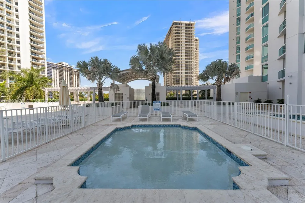19400 Turnberry Way #2011 Aventura, FL 33180