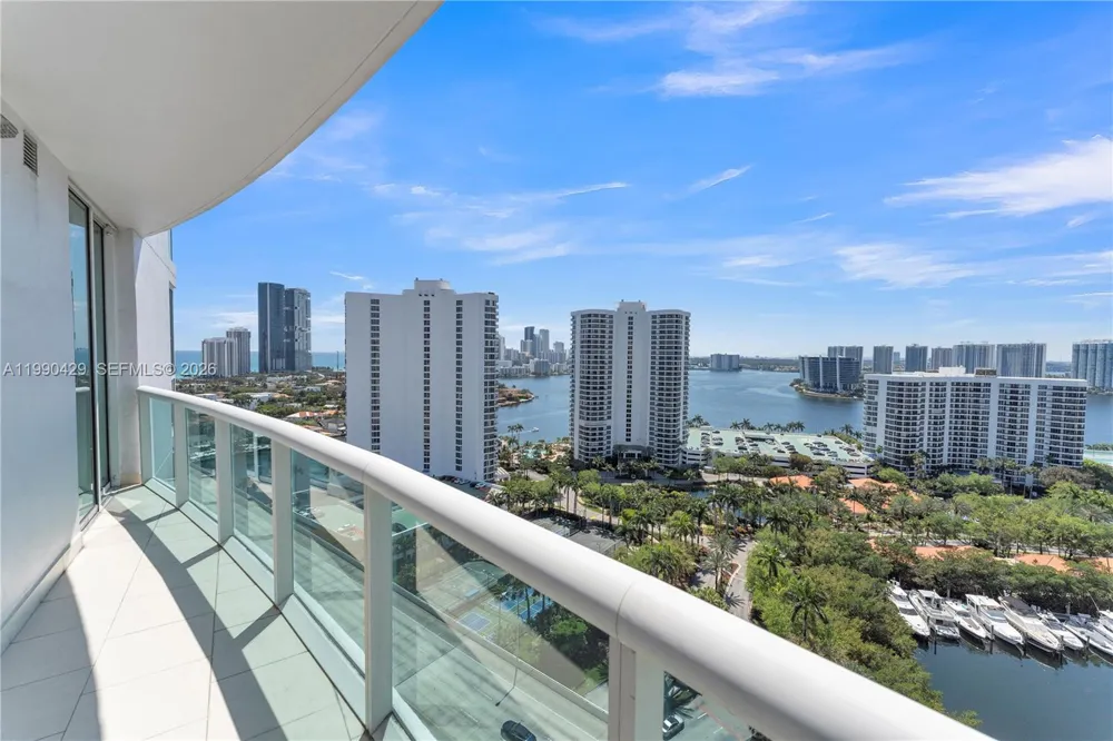 19400 Turnberry Way #2011 Aventura, FL 33180
